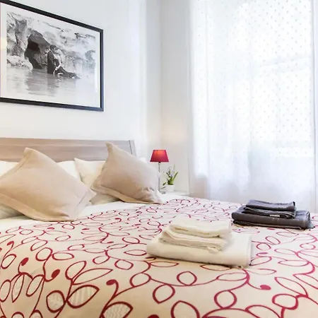 Perla - Cozy In Piazza Navona Рим